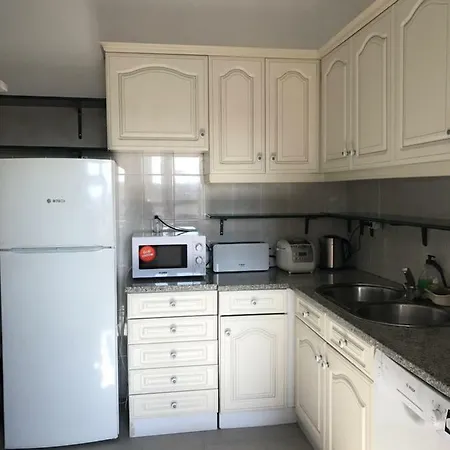 Luciano Resident * Лиссабон