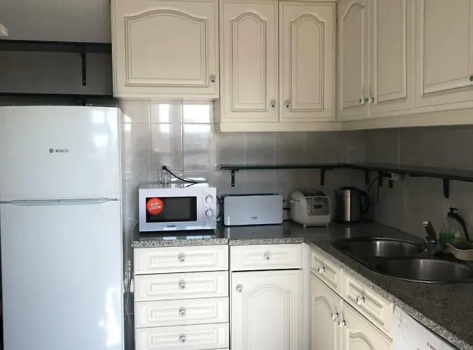 Luciano Resident * Lisboa